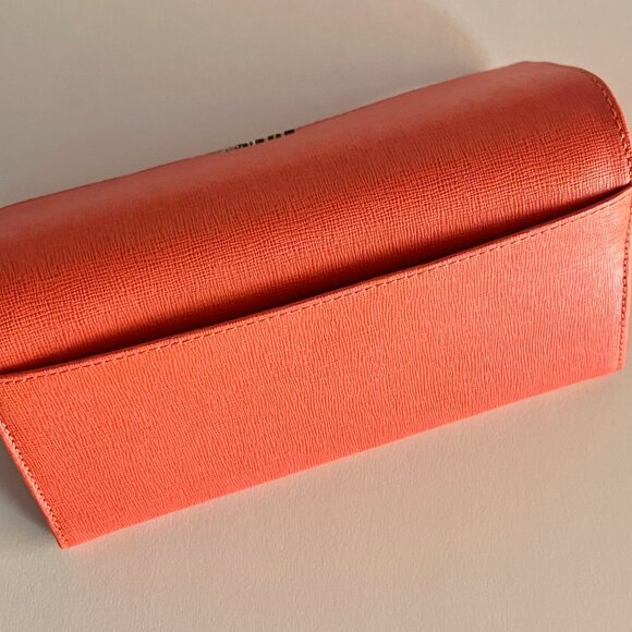 Brand new with tags Furla extra large bifold wallet in hibiscus leather - Picture 4 of 5
